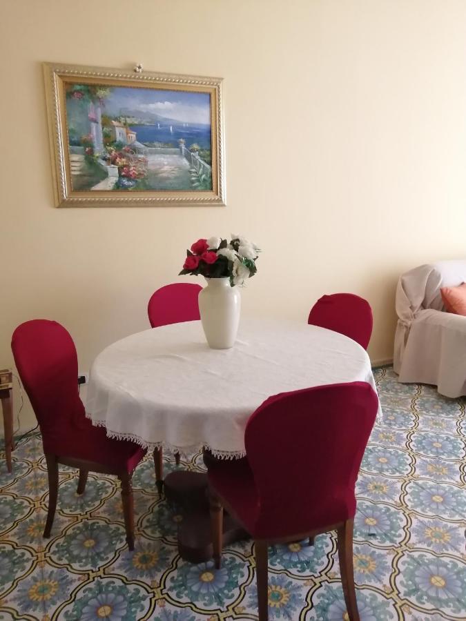 Residenza Regina Margherita Castellammare di Stabia Bagian luar foto